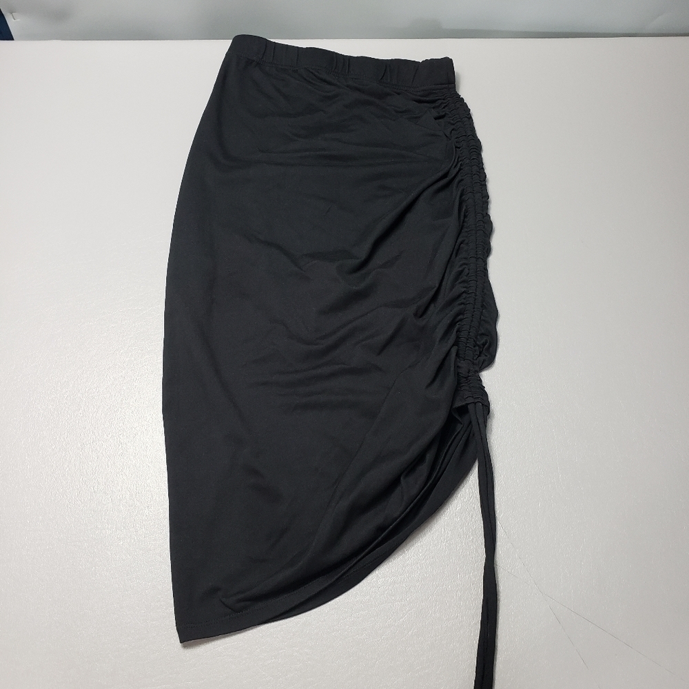 almost famous solid black ruched side skirt women's size small - Picture 9 of 9